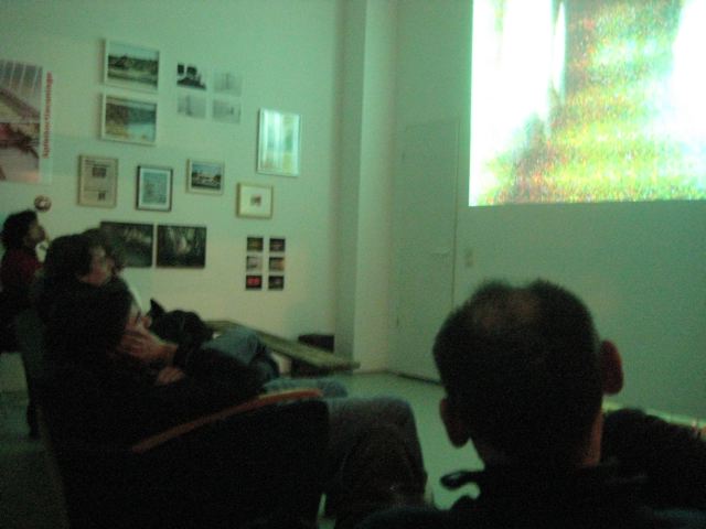 Video Lounge at Loris