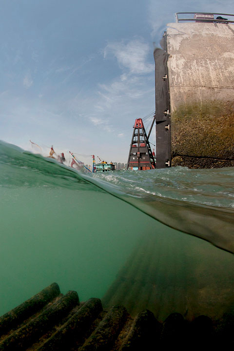 Hongkong Waters - Photography Andreas Mueller-Pohle